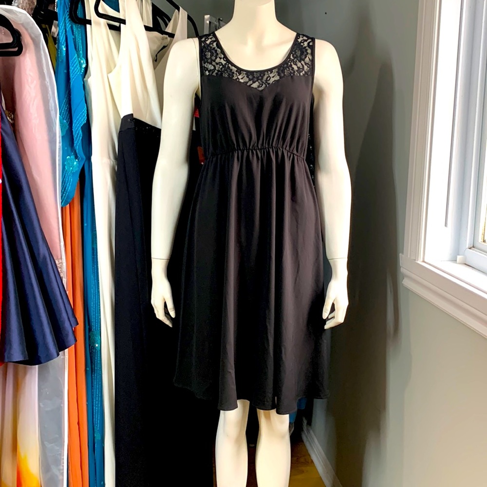 Momo Maternity Lace Dress Black casual party New